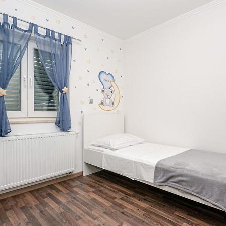 Apartmán Family Jelavic Vrgorac Exteriér fotografie